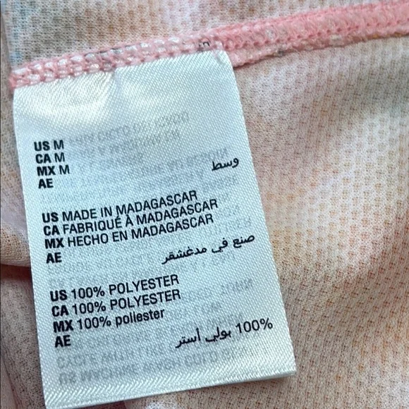 Women 2 piece Orange,Pink, white and blue active wear set. - Picture 7 of 12